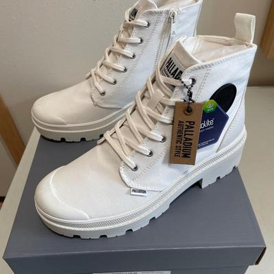 New Palladium Boots Pallabase Twill White Size 9