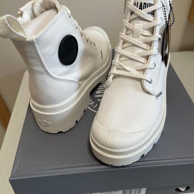 New Palladium Boots Pallabase Twill White Size 8