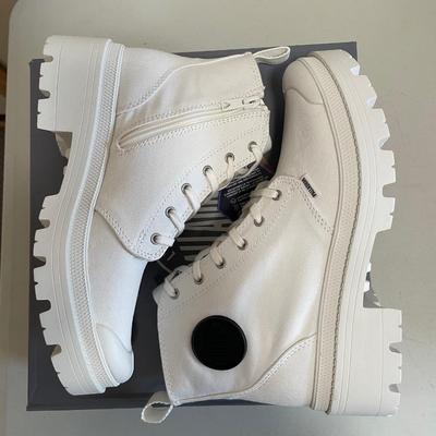 New Palladium Boots Pallabase Twill White Size 8
