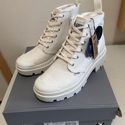 New Palladium Boots Pallabase Twill White Size 8