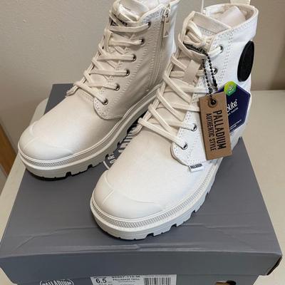 New Palladium Boots Pallabase Twill White Size 6.5