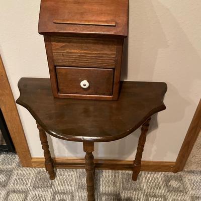 Small table and recipe card holder