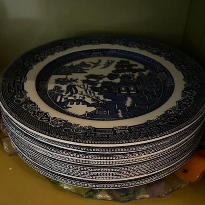 Plates and other dishwares