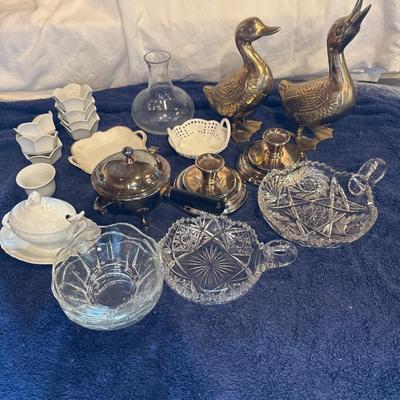 Sale Photo Thumbnail #591: See pictures. Heavy brass ducks.