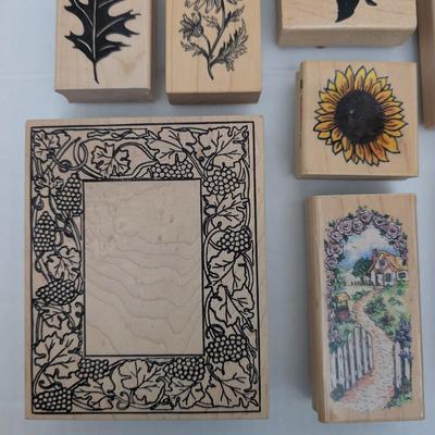 Lot of 17 Wooden Rubber Stamps Flowers Garden Sunflowers Tulips Roses Crafting