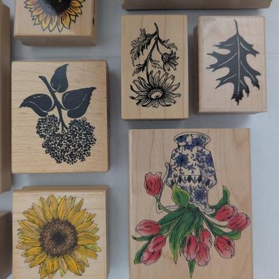 Lot of 17 Wooden Rubber Stamps Flowers Garden Sunflowers Tulips Roses Crafting