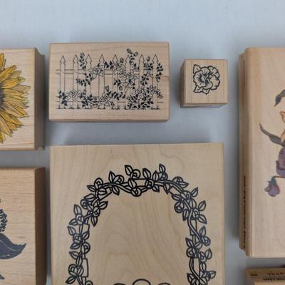 Lot of 17 Wooden Rubber Stamps Flowers Garden Sunflowers Tulips Roses Crafting