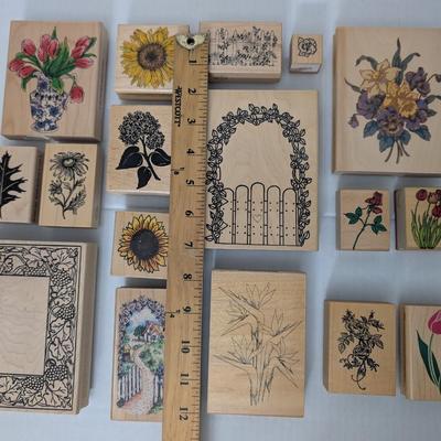 Lot of 17 Wooden Rubber Stamps Flowers Garden Sunflowers Tulips Roses Crafting