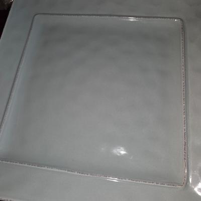 Set of 16 dinner plates and 8 matching Salad plates