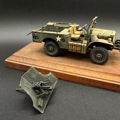 LOT 63H: Vintage WWII Fighter Plane and Tank Models