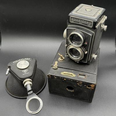 LOT 64H: Vintage/Antique Cameras and Camera Accessories - Rolleicord & more!