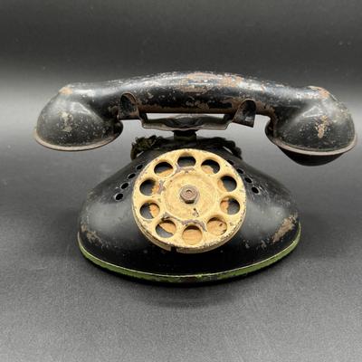 LOT 68H: Vintage Miniature Sewing Machine, + Toy Gun & Telephone