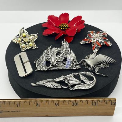 LOT 100J: Unique Brooches/Pins Including Large Dragon Brooch