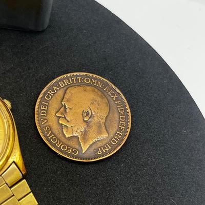 LOT: 106J: Junk Drawer Lot: Lorus Men's Watch (Not Working), Pocket Knives, Vintage Colibri Lighter and 1914 British Penny