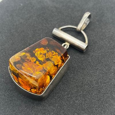 LOT 114J: Amazing Large Vintage Amber Pendant - 1/2 Inch High!