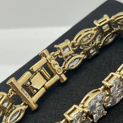 Sale Photo Thumbnail #757