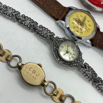 LOT 127J: Vintage Watch Collection (Untested): Fender, Bulova, Snoopy and More!