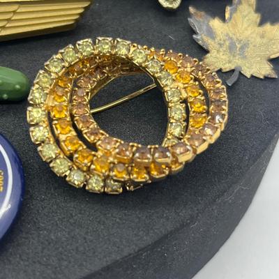LOT 128J: Large Collection of Vintage Brooches/Pins Including New In Box "Mothers" Pin