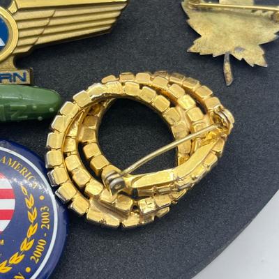 LOT 128J: Large Collection of Vintage Brooches/Pins Including New In Box "Mothers" Pin