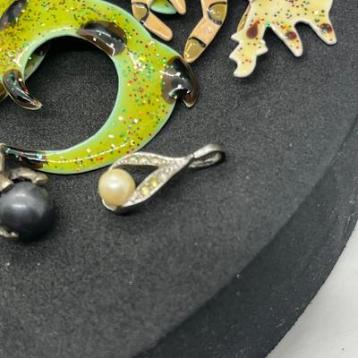 LOT 131J: Large Costume Jewelry Lot: Bracelets, Necklaces, Earrings, Pendants and More! Comes with a Cute Heart Shaped Box!