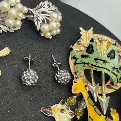 LOT 131J: Large Costume Jewelry Lot: Bracelets, Necklaces, Earrings, Pendants and More! Comes with a Cute Heart Shaped Box!