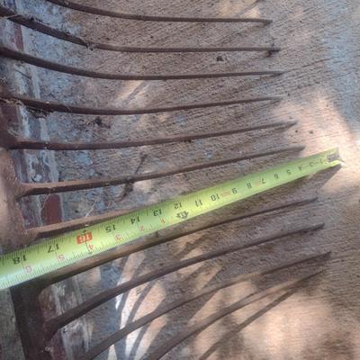 Vintage 14 Tine Ensilage (B4)