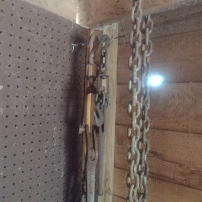 Large Chain and Accessories