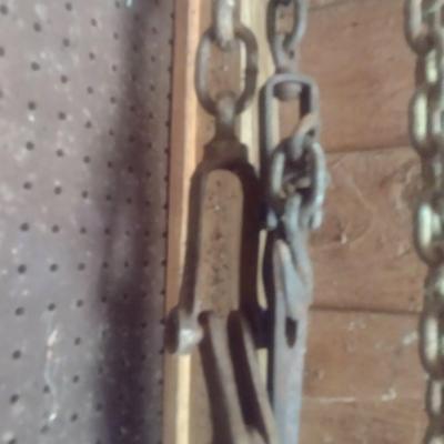 Large Chain and Accessories