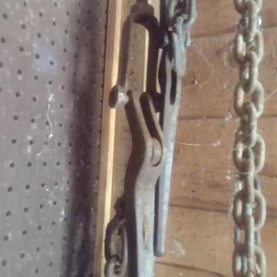 Large Chain and Accessories