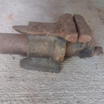 Machinist's Anvil Bench Vise 3"