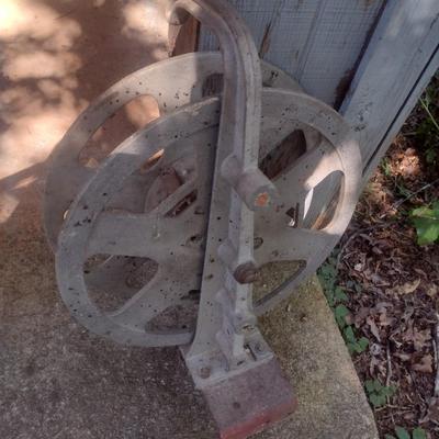 Cast Aluminum Sprayer Hose Reel