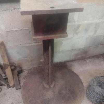 Steel Plate Pedestal Work Stand