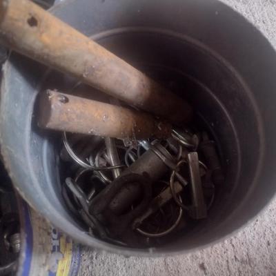 Collection of Chain and Connector Accessories