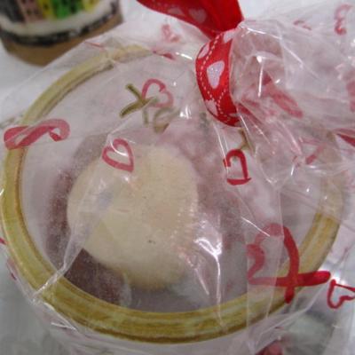 Sale Photo Thumbnail #29: One of the big candles has 3 tealight candles included in the package