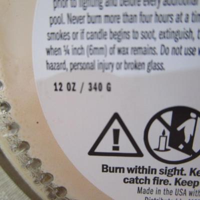 Sale Photo Thumbnail #25: One of the big candles has 3 tealight candles included in the package
