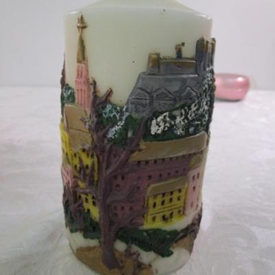 Sale Photo Thumbnail #32: One of the big candles has 3 tealight candles included in the package