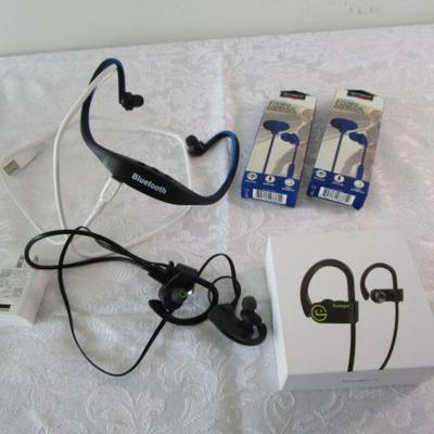 Sale Photo Thumbnail #80: 2 are new in box & plug in, the other 2 are wireless Bluetooth & like new, Tested & all work