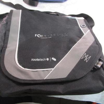 Sale Photo Thumbnail #98: 2 shopping bags, 1 backpack, 1 messenger bag, 1 small shopping bag, 1 makeup bag, 1 beach bag