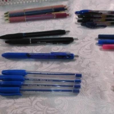 Sale Photo Thumbnail #218: 4 Pilot pens, 3 Tul pens, 2 Sharpie pens, 1 - .7 Papermate Ink Joy, 4-.10 Papermate Ink Joy, 3 Papermate stick pens, 4 misc. pens, OOLY fountain pen with 3 refills