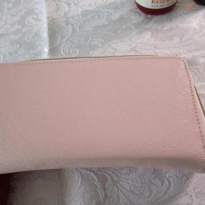 Sale Photo Thumbnail #268: Estee Lauder travel in color palette set with eye shadows, lip color, eye pencil, blush, brush, mirror; makeup bag, exfoliating hand soap, double sided- compact mirror, room spray with essential oils, prong hair clips, see pictures