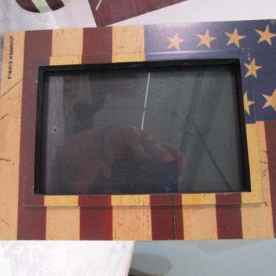 Sale Photo Thumbnail #446: Frame holds 4" x 6" picture, See pictures