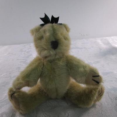Sale Photo Thumbnail #580: Brown bear is 16" tall, See pictures