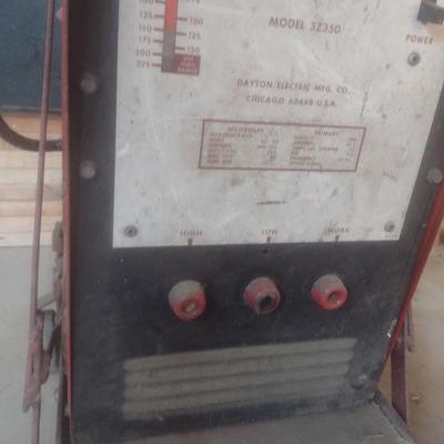 Dayton AC Arc Welder Model 3Z350 with Metal Cart