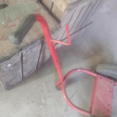 Metal Dolly with Pnuematic Tires