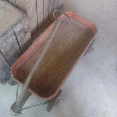 Vintage Radio Super Metal Pan Pull Wagon