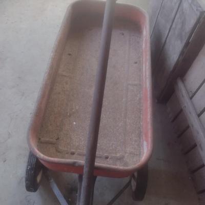 Vintage Radio Super Metal Pan Pull Wagon
