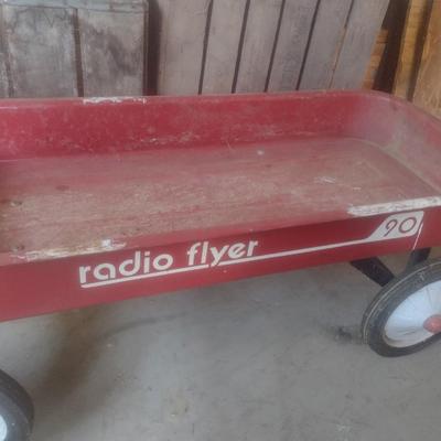 Vintage Radio Flyer 90 Metal Pan Pull Wagon