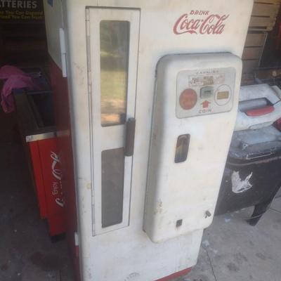 Vintage Cavalier 1950's Coca-Cola Retail Coin Operated Vending Machine