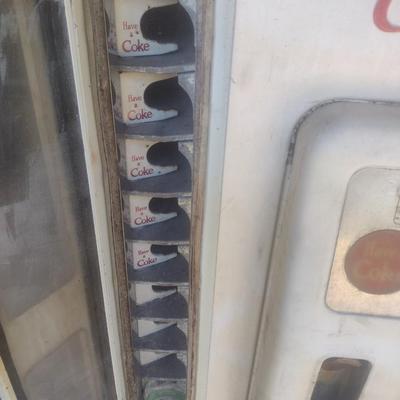 Vintage Cavalier 1950's Coca-Cola Retail Coin Operated Vending Machine