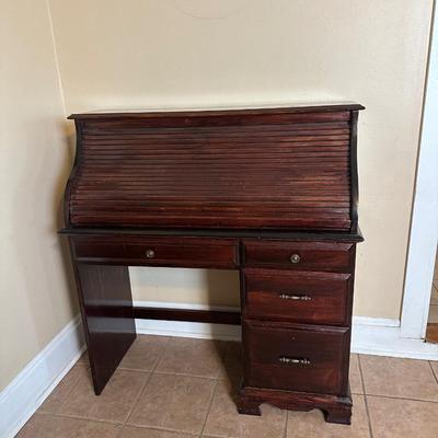Wood Roll-Top Desk with Drawers & Cubbies